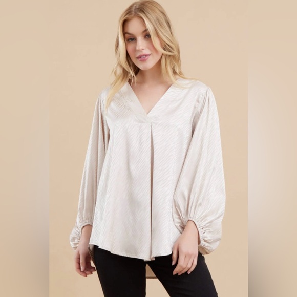 NWT JODIFL Nothing To Lose Champagne Blouse Size M - Picture 13 of 13